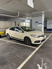 2015 - Renault Fluence Manual