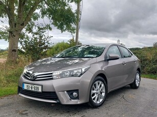 2015 - Toyota Corolla Manual