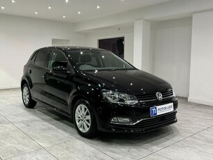 2015 - Volkswagen Polo Automatic