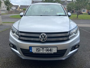 2015 - Volkswagen Tiguan Manual