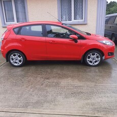 2016 - Ford Fiesta Manual