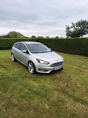 2016 - Ford Focus Manual