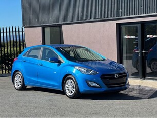 2016 - Hyundai i30 Manual