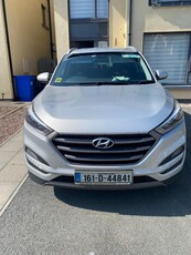 2016 - Hyundai Tucson Manual