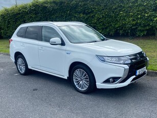 2016 - Mitsubishi Outlander Automatic