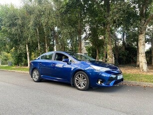 2016 - Toyota Avensis Manual