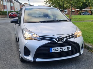 2016 - Toyota Yaris Manual