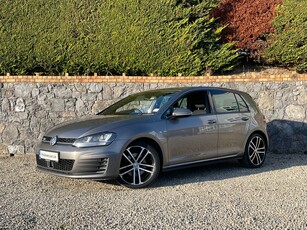 2016 - Volkswagen Golf Manual