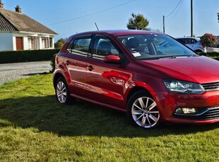 2016 - Volkswagen Polo Automatic