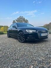 2017 - Audi A4 Manual