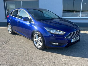 2017 - Ford Focus Manual