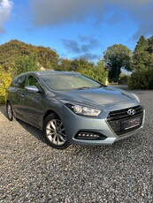 2017 - Hyundai i40 Manual