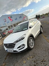 2017 - Hyundai Tucson Manual