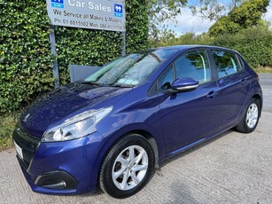 2017 - Peugeot 208 Manual