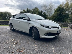 2017 - Toyota Auris Automatic