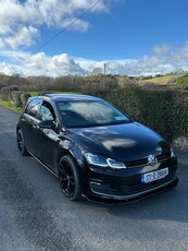 2017 - Volkswagen Golf Manual