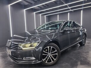 2017 - Volkswagen Passat Manual