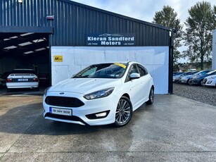 2018 - Ford Focus Manual