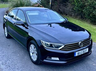 2018 - Volkswagen Passat Manual