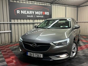 2019 - Opel Insignia Manual