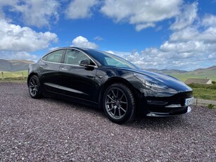 2019 - Tesla Model 3 Automatic