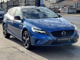 2019 - Volvo V40 Manual