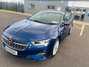 2021 - Opel Insignia Manual