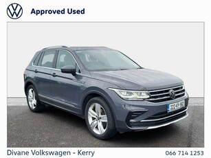 2022 - Volkswagen Tiguan Manual