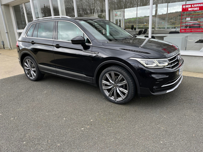 2022 (222) Volkswagen Tiguan