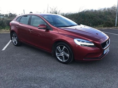 2017 (172) Volvo V40