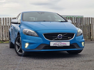 2013 - Volvo V40 Manual