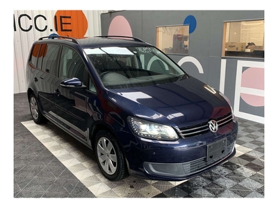 2014 (142) Volkswagen Touran