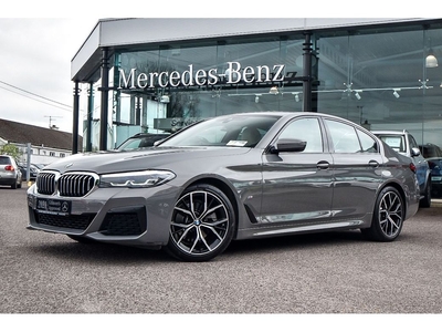 2021 (212) BMW 5 Series