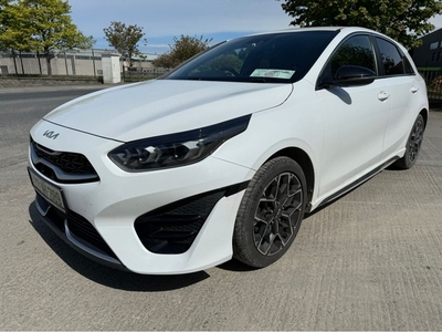 2022 (221) Kia Ceed