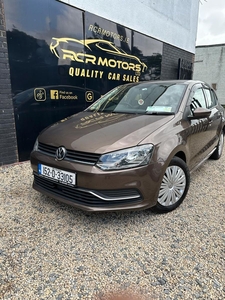 2015 - Volkswagen Polo Automatic