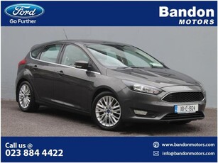 2016 (161) Ford Focus