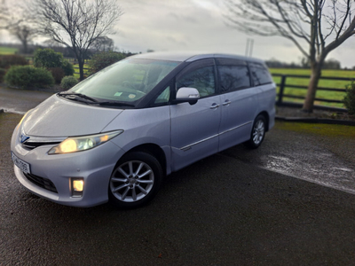 2010 (10) Toyota Estima