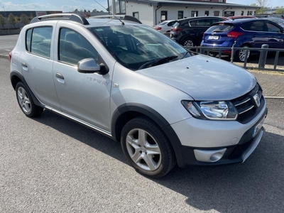 2015 (151) Dacia Sandero