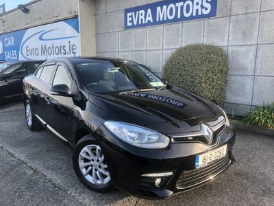 2016 (161) Renault Fluence