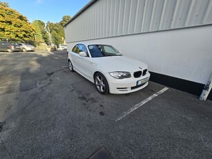 2010 - BMW 1-Series Manual