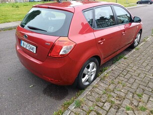 2010 - Kia Ceed ---