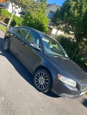 2010 - Volvo S40 Manual