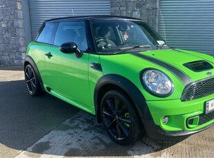 2011 - Mini Cooper Manual