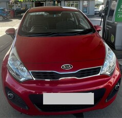 2012 - Kia Rio Manual