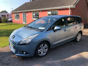 2012 - Peugeot 5008 Manual