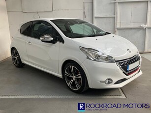 2013 - Peugeot 208 Manual