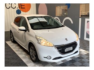 2014 (141) Peugeot 208