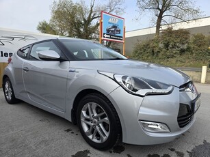 2014 - Hyundai Veloster Manual