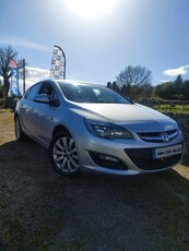 2014 - Vauxhall Astra Manual