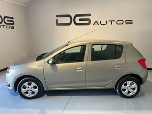 2016 - Dacia Sandero Manual